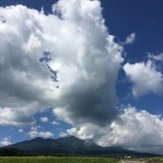 今日の八ケ岳から迫って来る雲が雄大でカッコイイ